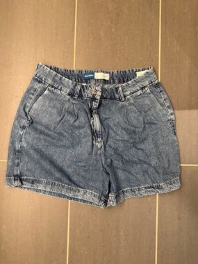 Old Navy Taylor Extra High Waist Adjustment Denim Shorts size L